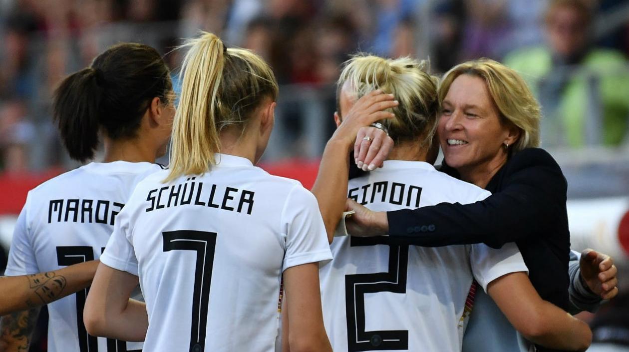 Martina Voss, entrenadora de la Selección de Alemania. 