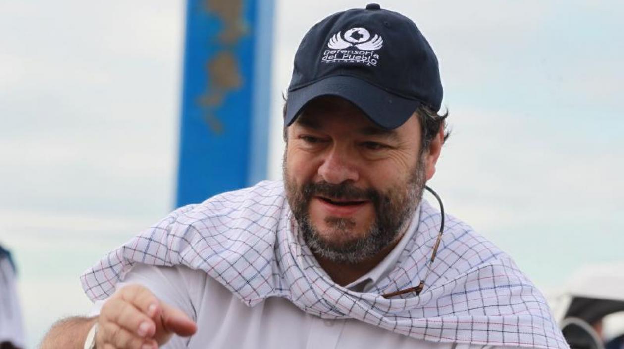 Carlos A. Negret, Defensor del Pueblo.