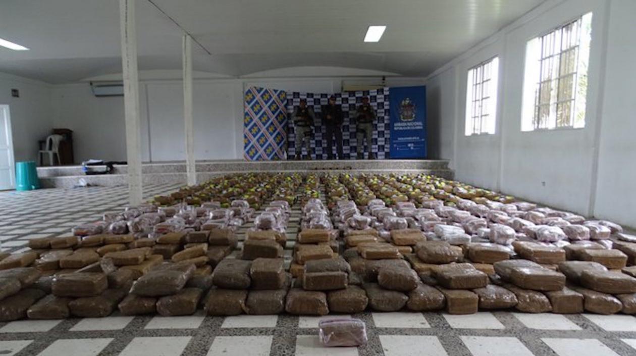 Foto de archivo de incautación de marihuana por parte de la Armada Nacional.