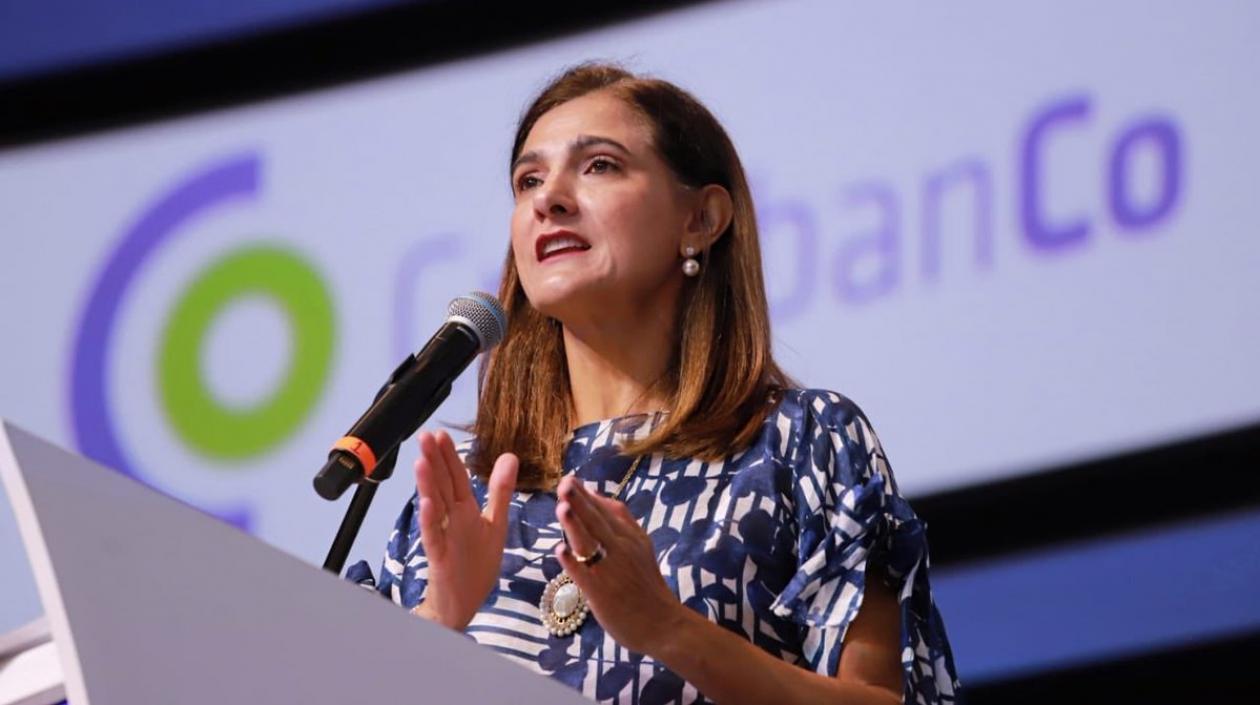 La ministra de Transporte, Ángela María Orozco.