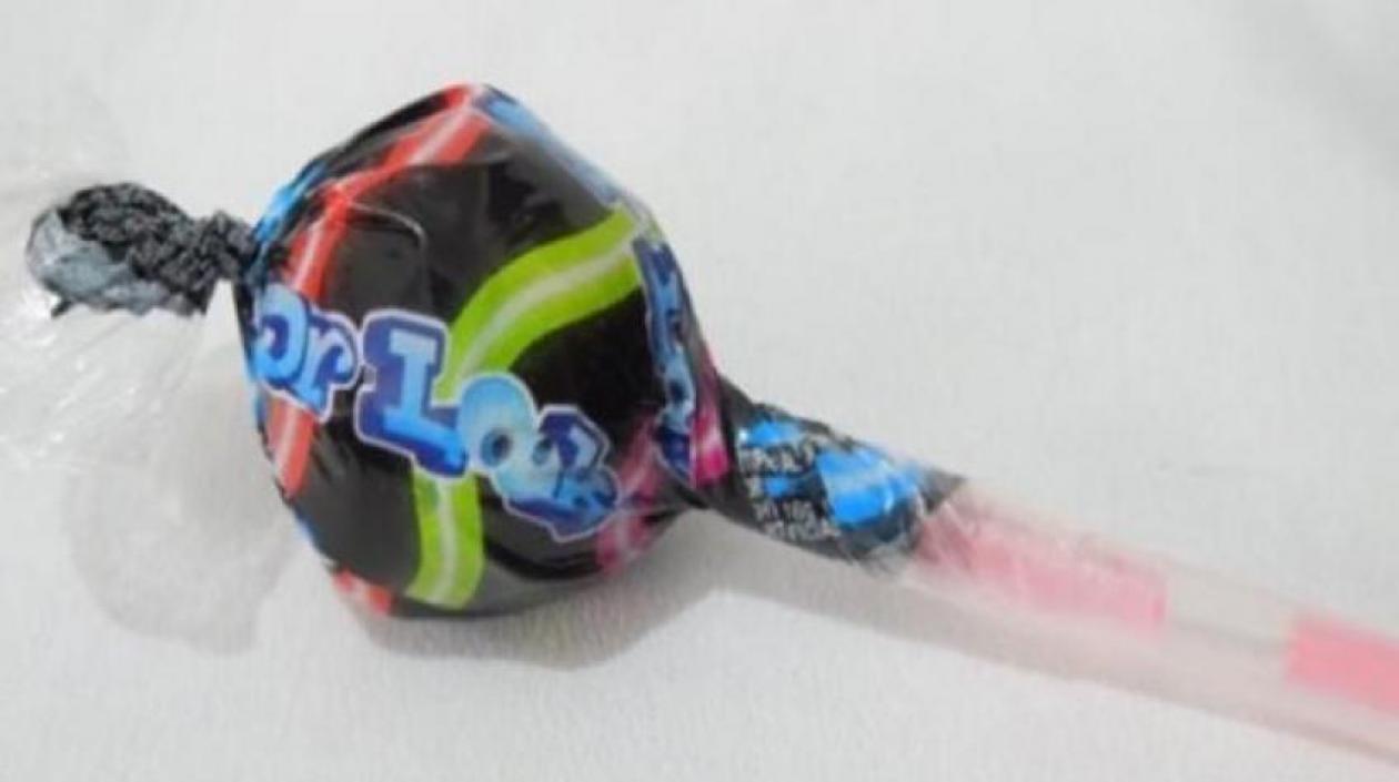El caramelo 'Dr. Look palito láser'.