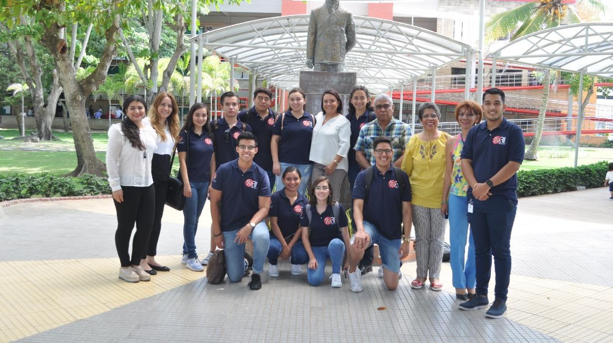 El grupo de estudiantes mexicanos.