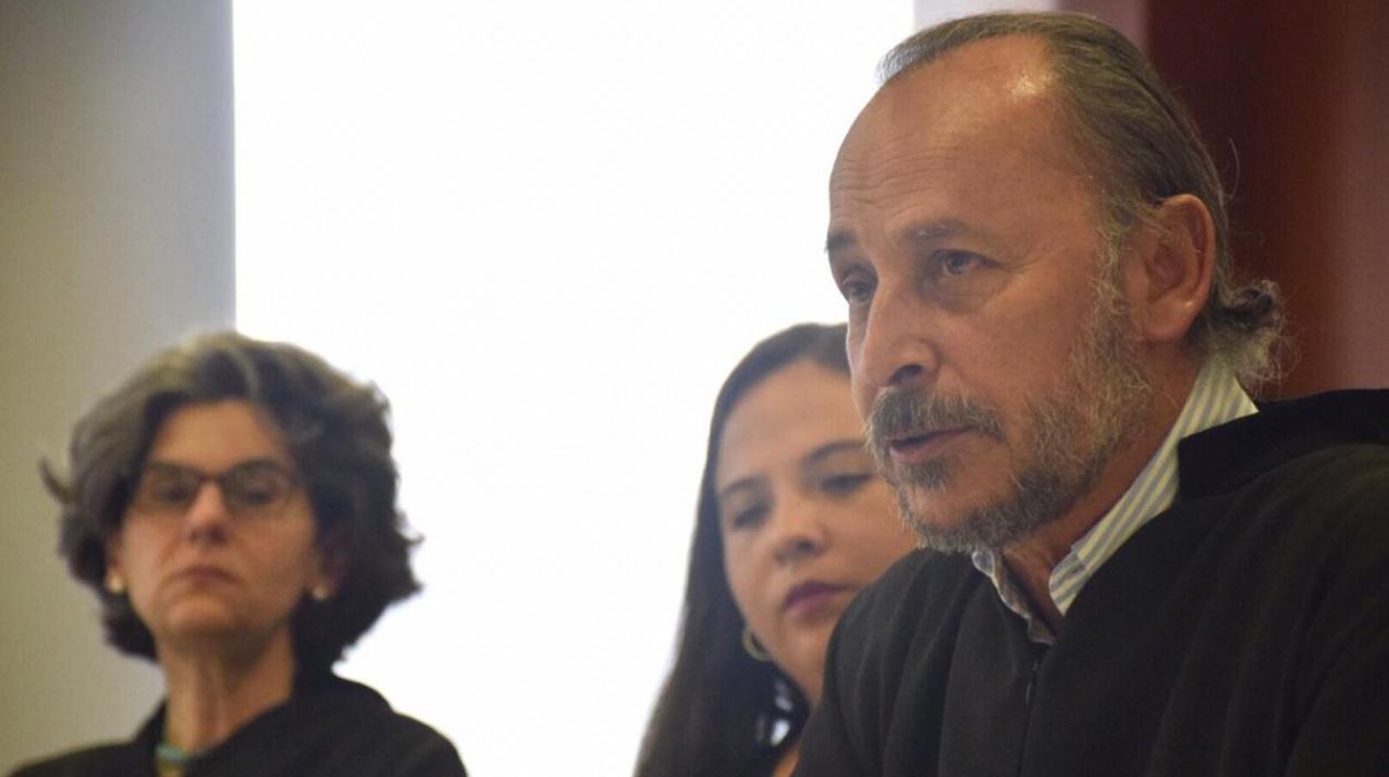El magistrado de la JEP, Iván González.