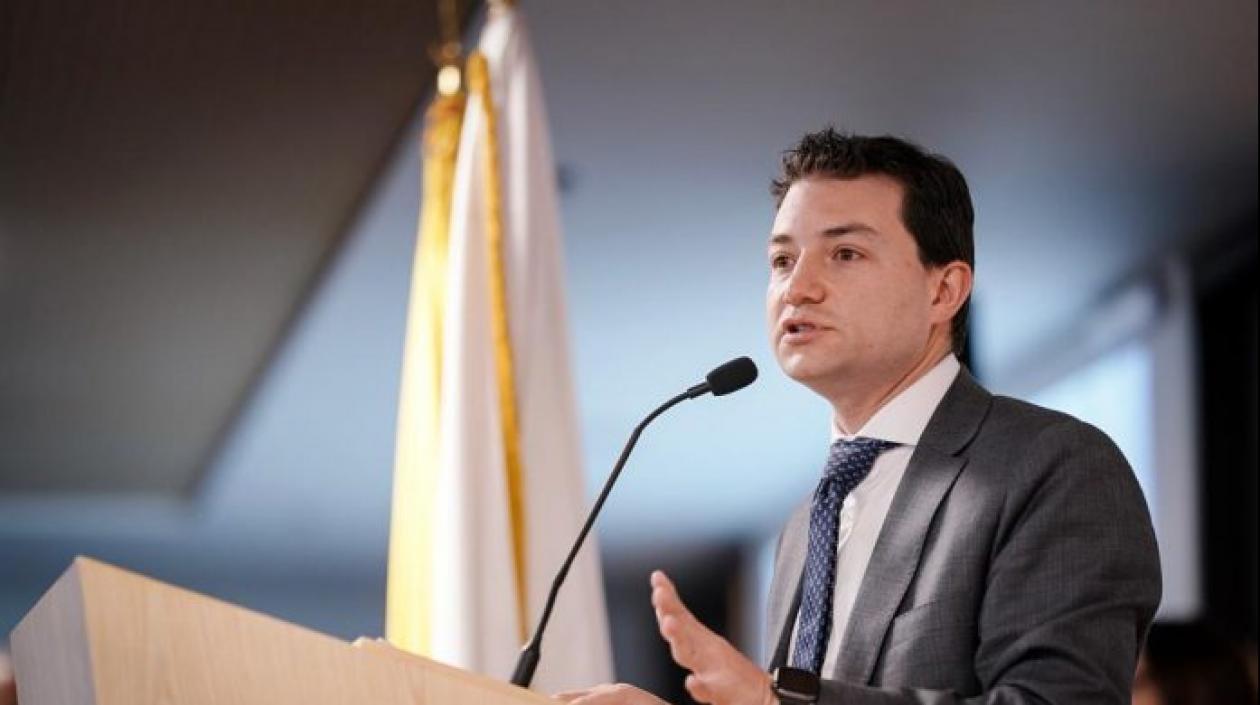  Carlos Felipe Córdoba, contralor General de la República.