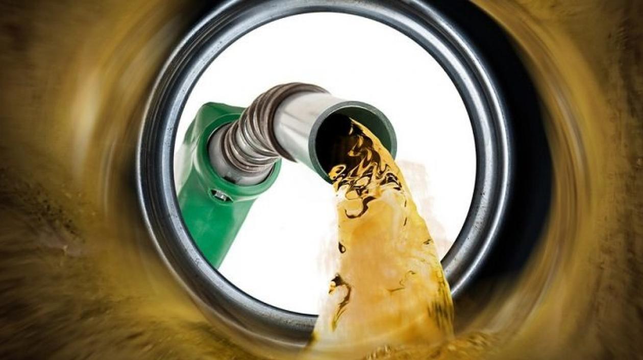 Precio de gasolina sube 149 pesos en Barranquilla.