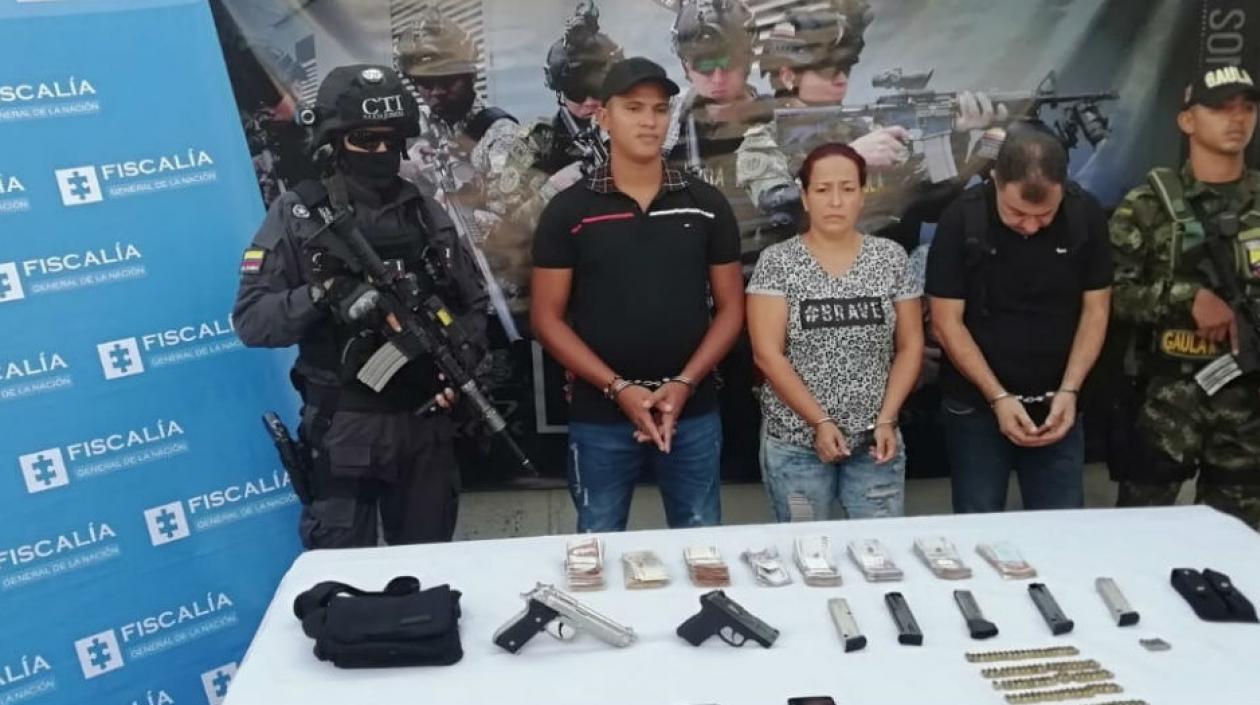 La hija de Giraldo fue capturado junto a otros dos acompañantes. 