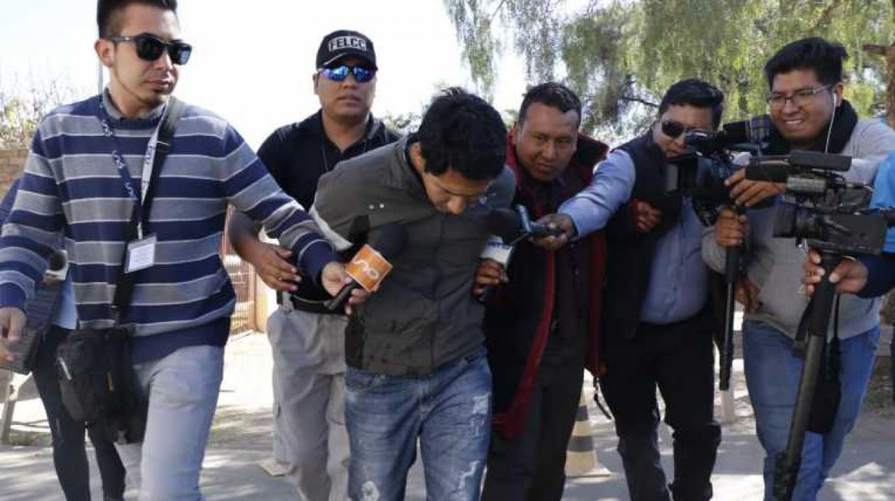 Capturado por el crimen de sus padres en Bolivia.
