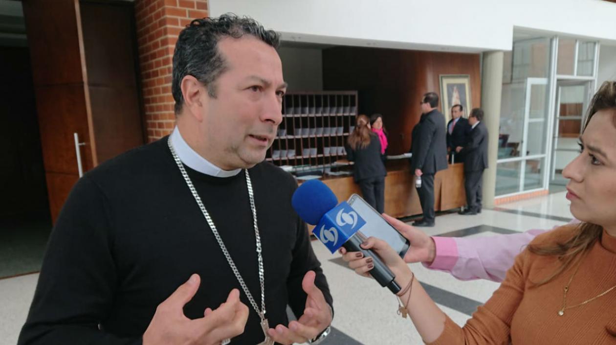 Monseñor Orlando Olave, obispo de Tumaco.