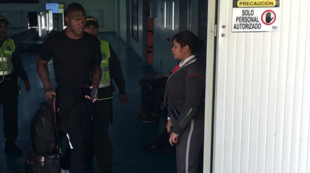 Germán Mera a su llegada a Barranquilla. 