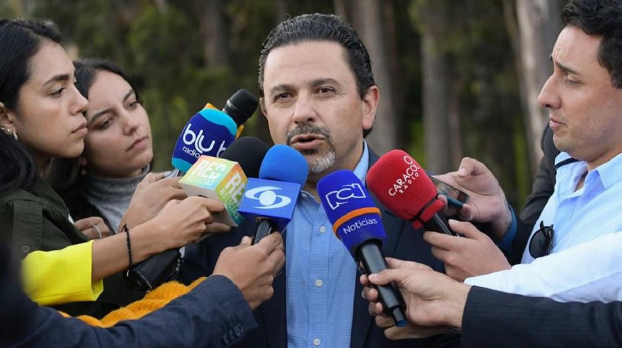 El comisionado de paz Miguel Ceballos