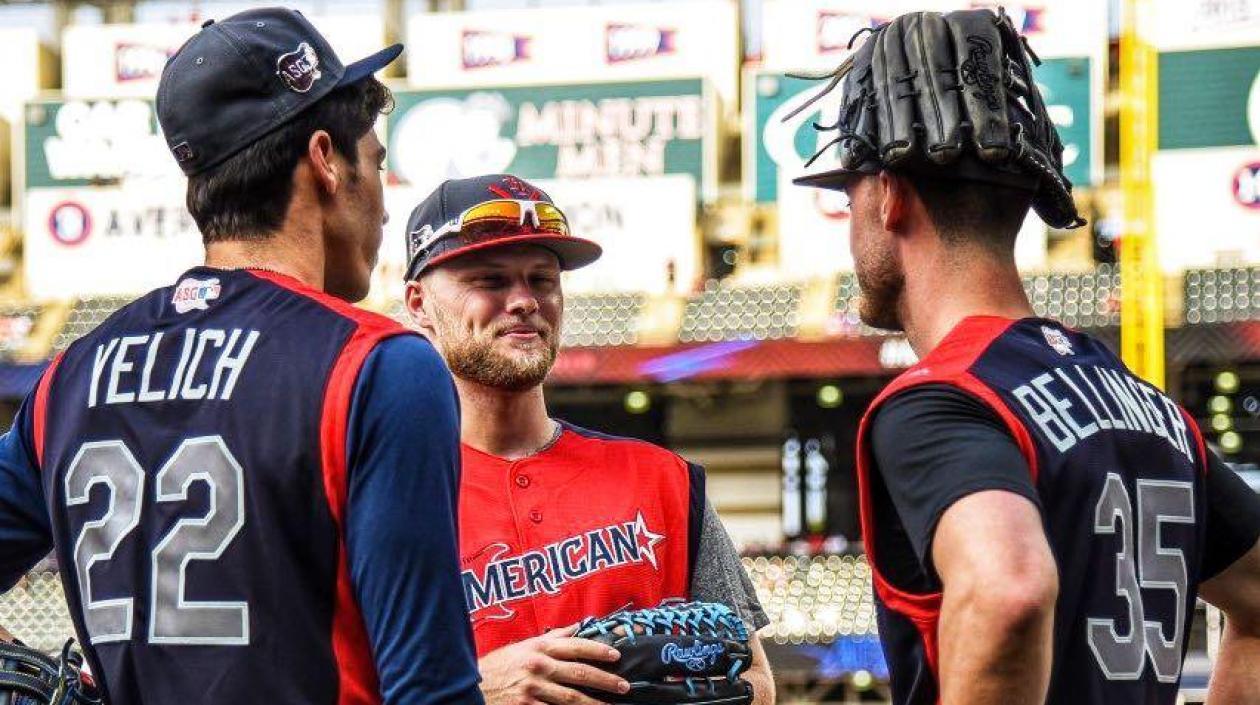El partido reúne a las grandes estrellas de la pelota.