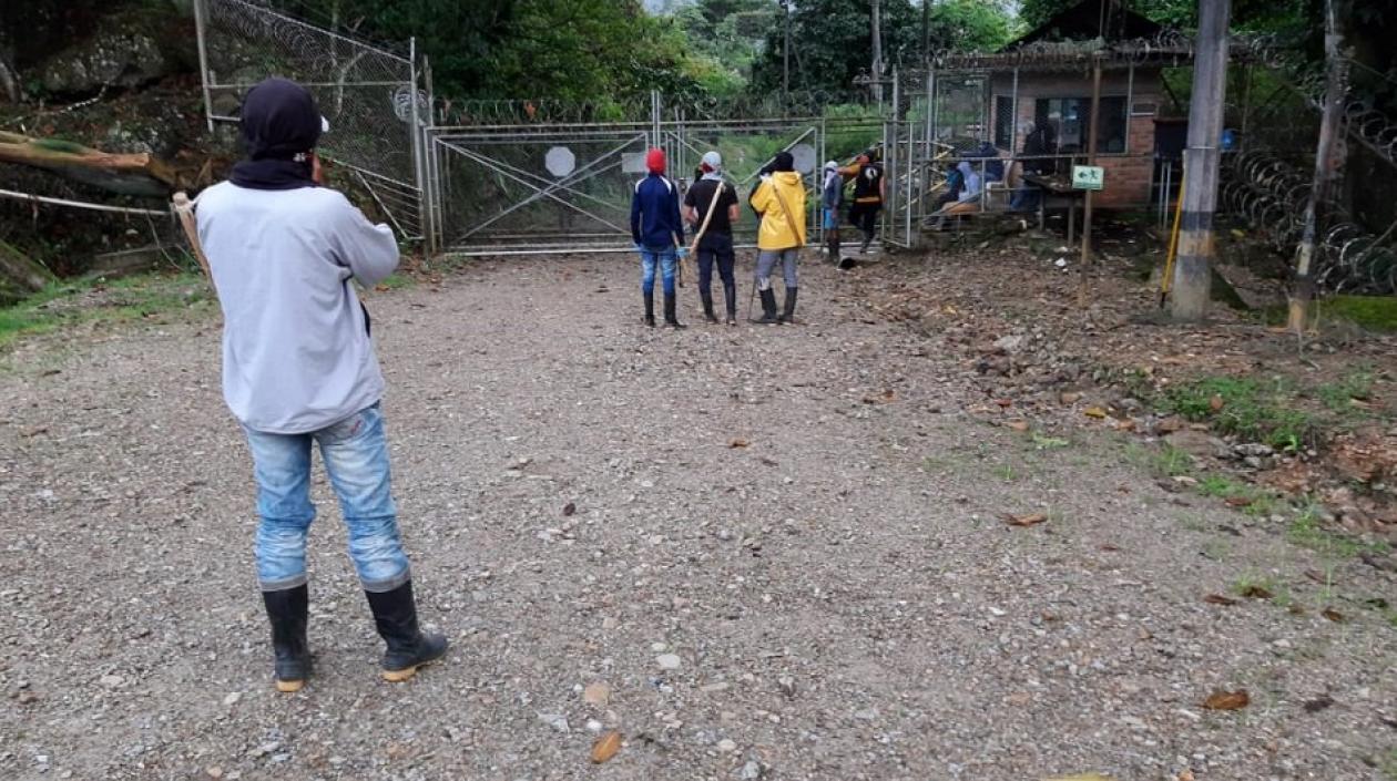 Comunidades piden versión social y participación laboral.