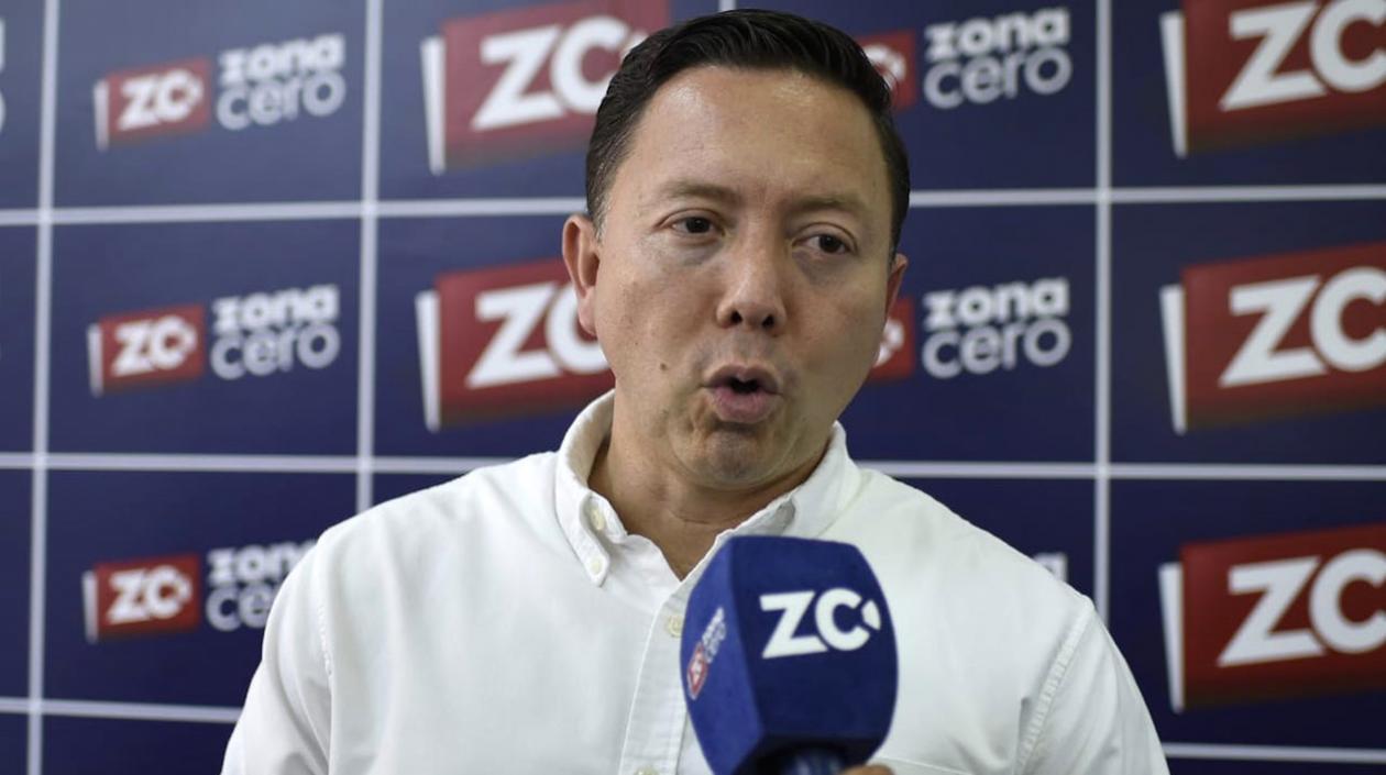 El candidato William Torres, durante su visita a Zona Cero.