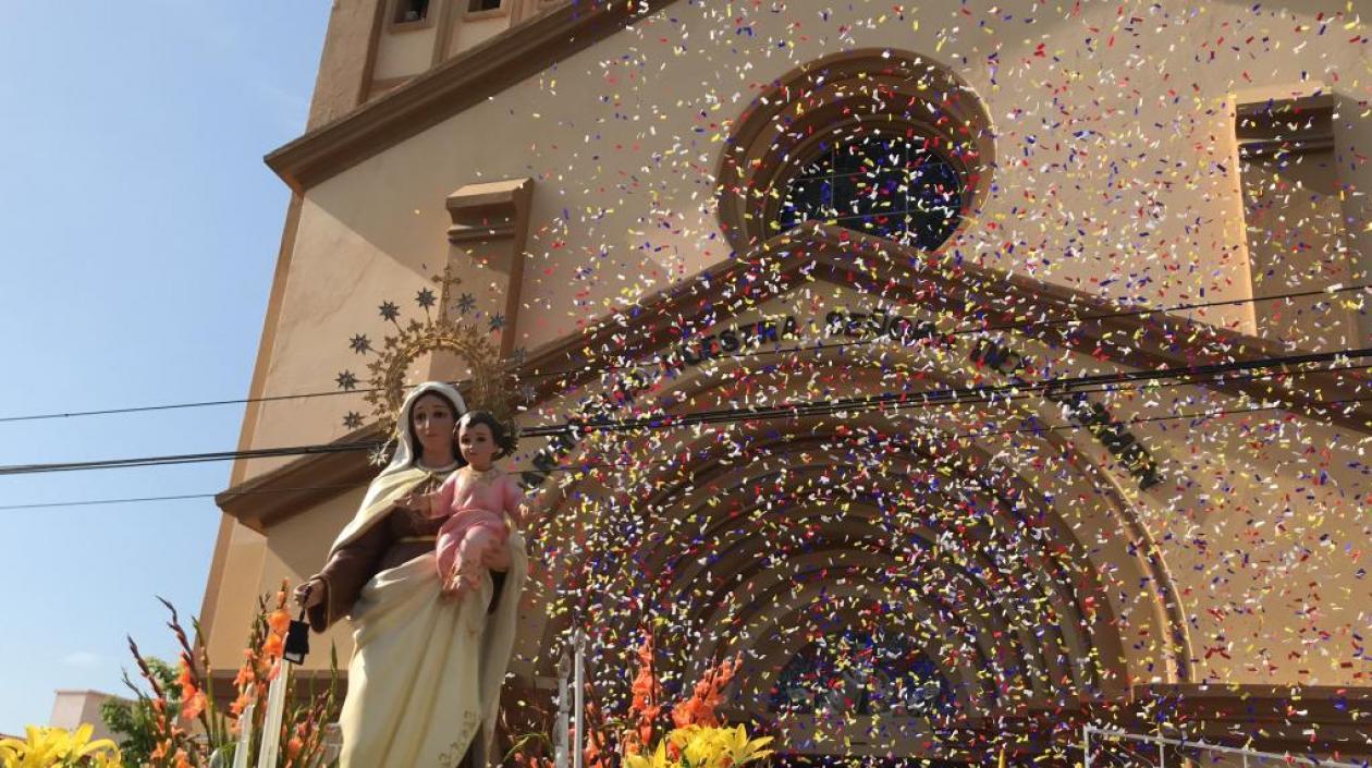 Figura de la Virgen del Carmen en su día.