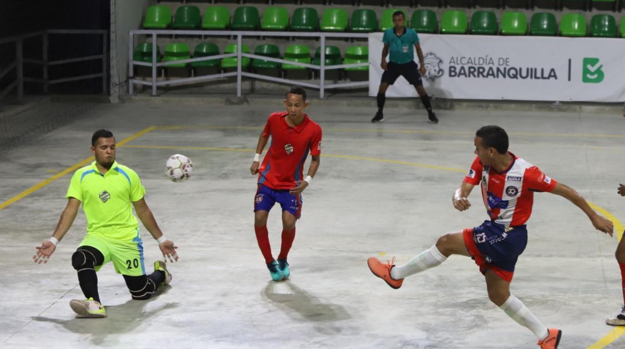 Acción del partido de Independiente Barranquilla. 