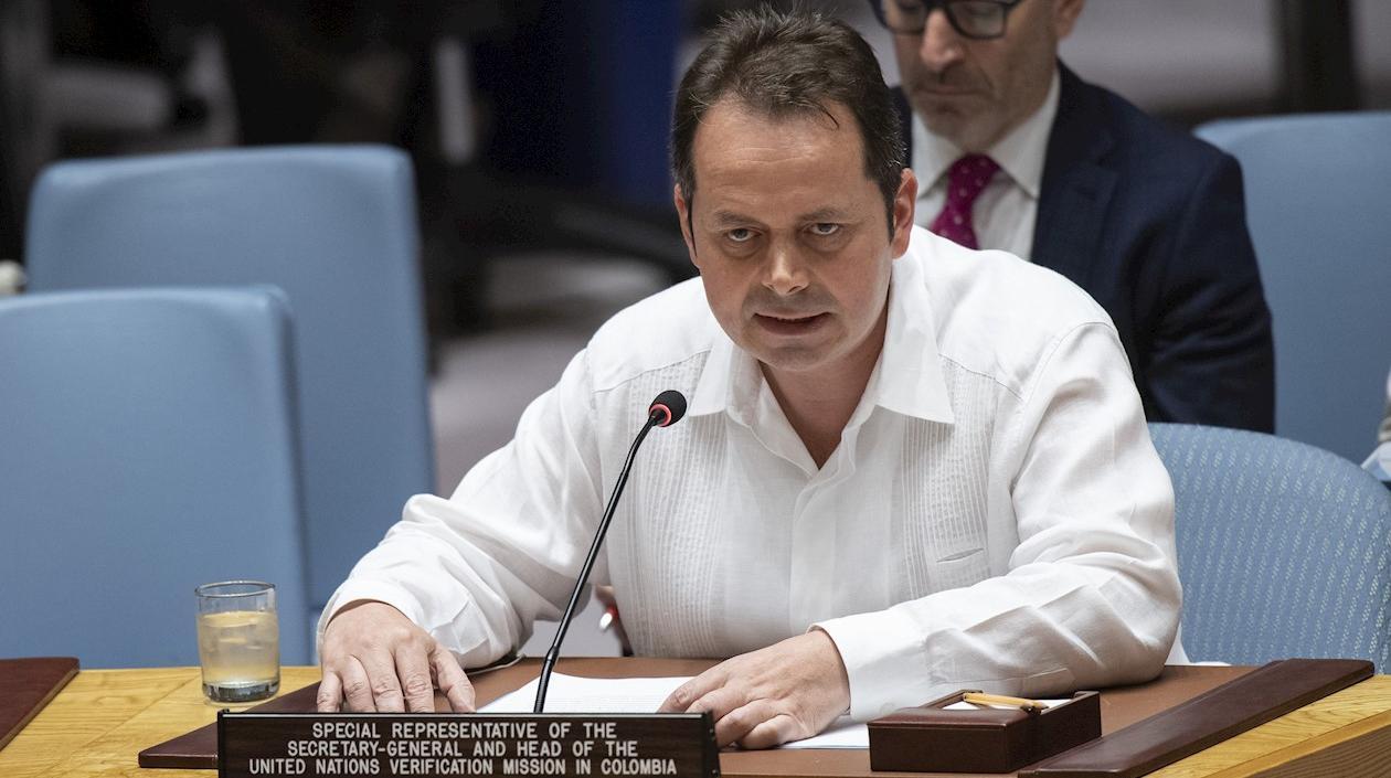 Fotografía cedida por la ONU donde aparece su representante para Colombia, Carlos Ruiz Massieu, mientras habla durante una reunión del Consejo de Seguridad sobre la situación en Colombia, este viernes.