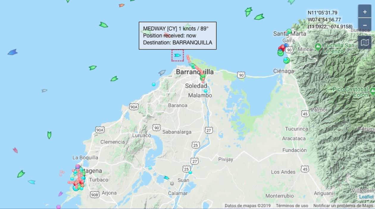 Localización de la draga en la zona de fondeo a las 1:42 am de este viernes.