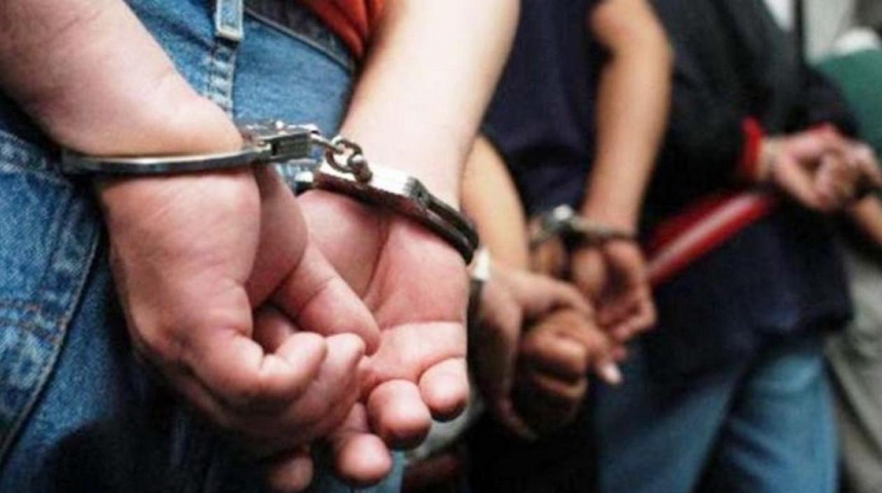 Los capturados fueron puestos a disposición de la Fiscalía.