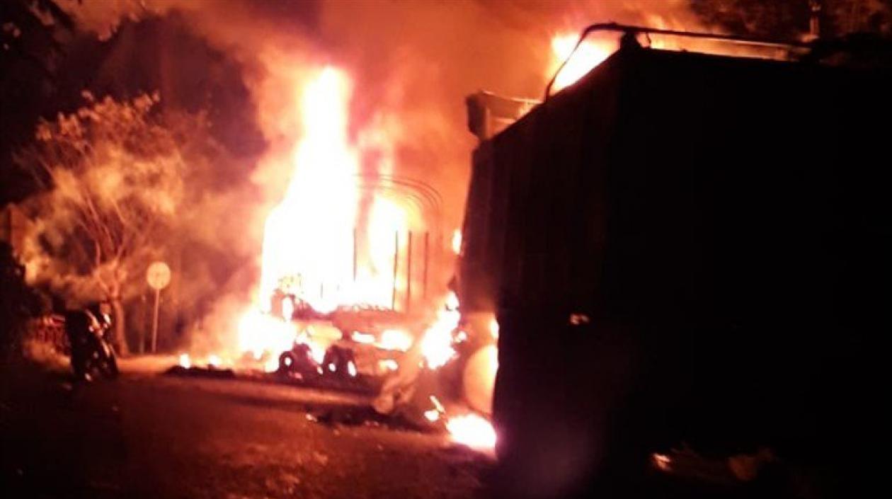 Así quedaron los camiones. 