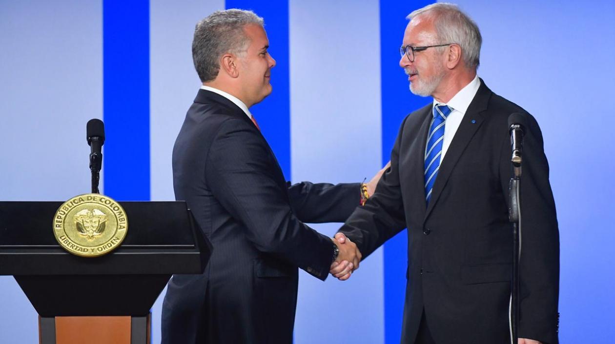 El Presidente Iván Duque, y el del BEI, Wermer Hoyer.