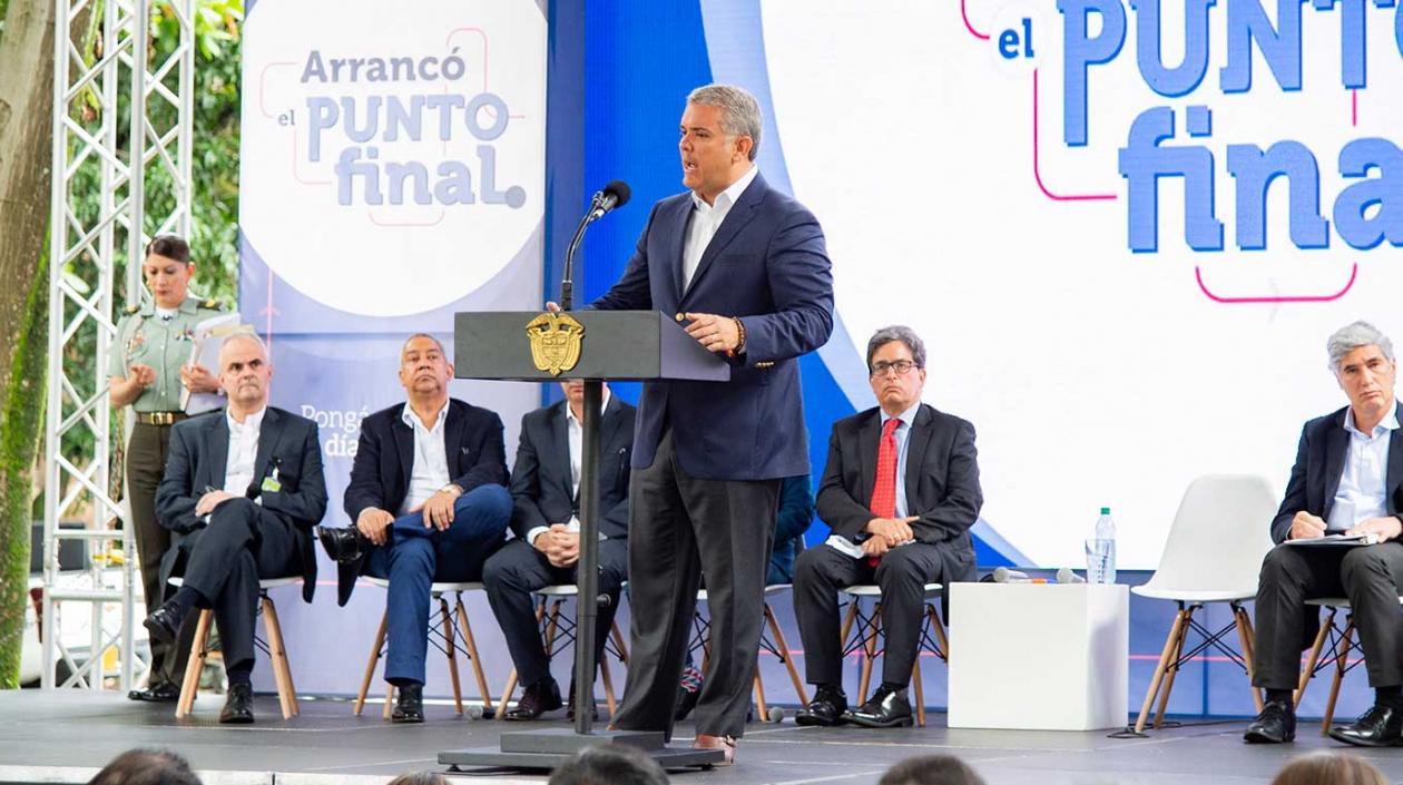 El Jefe de Estado puso en marcha el paquete de medidas económicas que permitirán sanear las deudas históricas que existen entre los agentes del sector.