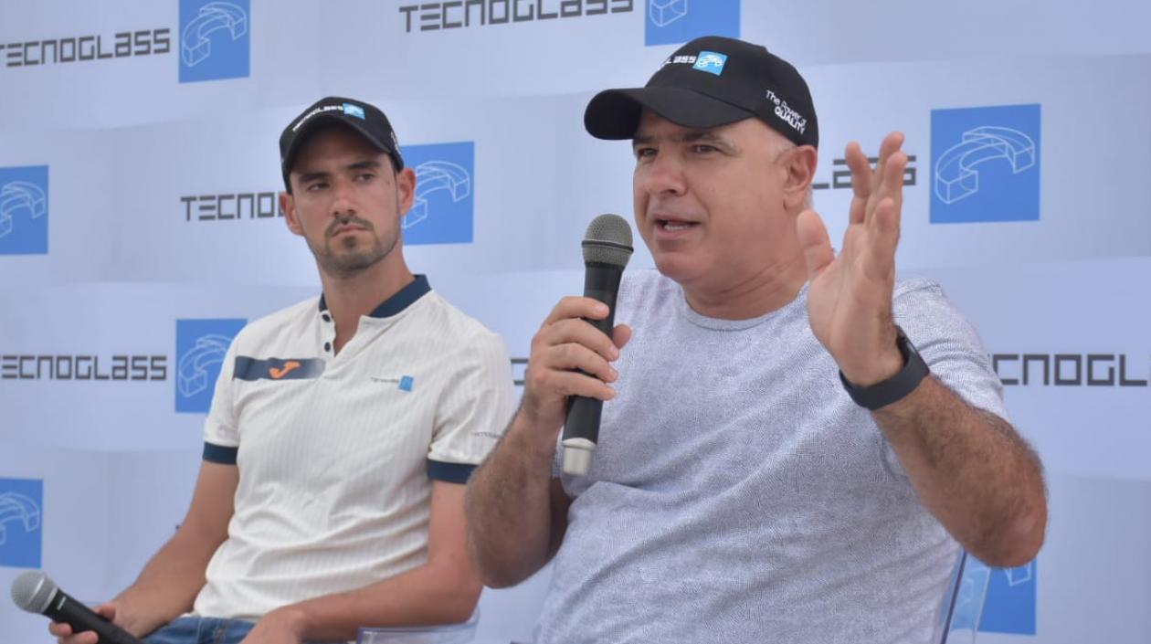 Christian Daes, COO de Tecnoglass, explica el apoyo de la empresa al tenis José Bendeck.