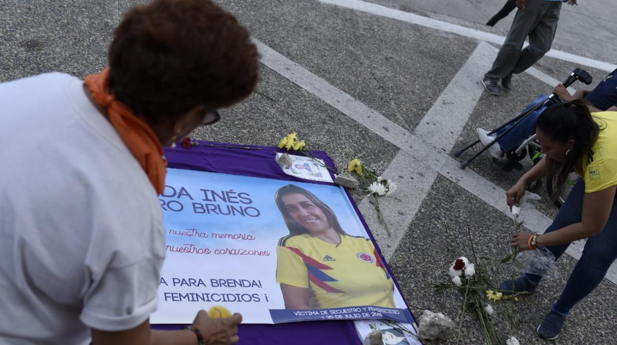 Homenaje a Brenda Pájaro Bruno