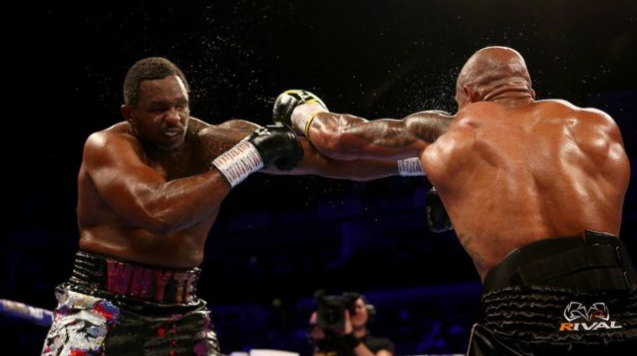 Dillian Whyte en el combate ante el colombiano Óscar Rivas.