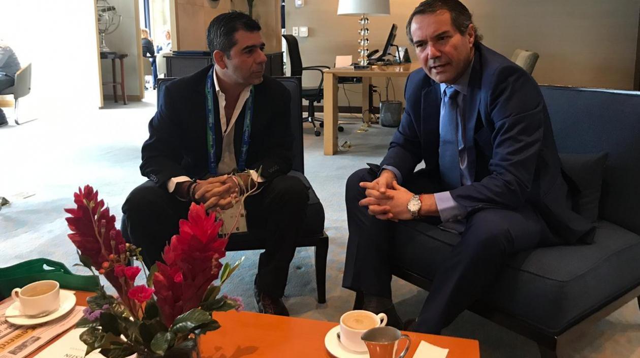 El Alcalde Alejandro Char y el presidente de Panam Sport, Neven Ilic.