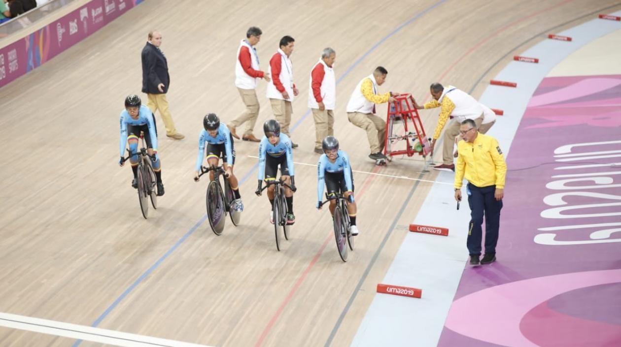 Cuarteta colombiana de la persecución por equipos femenina.