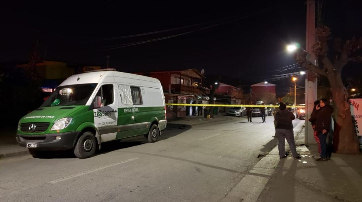 Muertos y heridos dejó una balacera en la población Carol Urzúa en Chile.