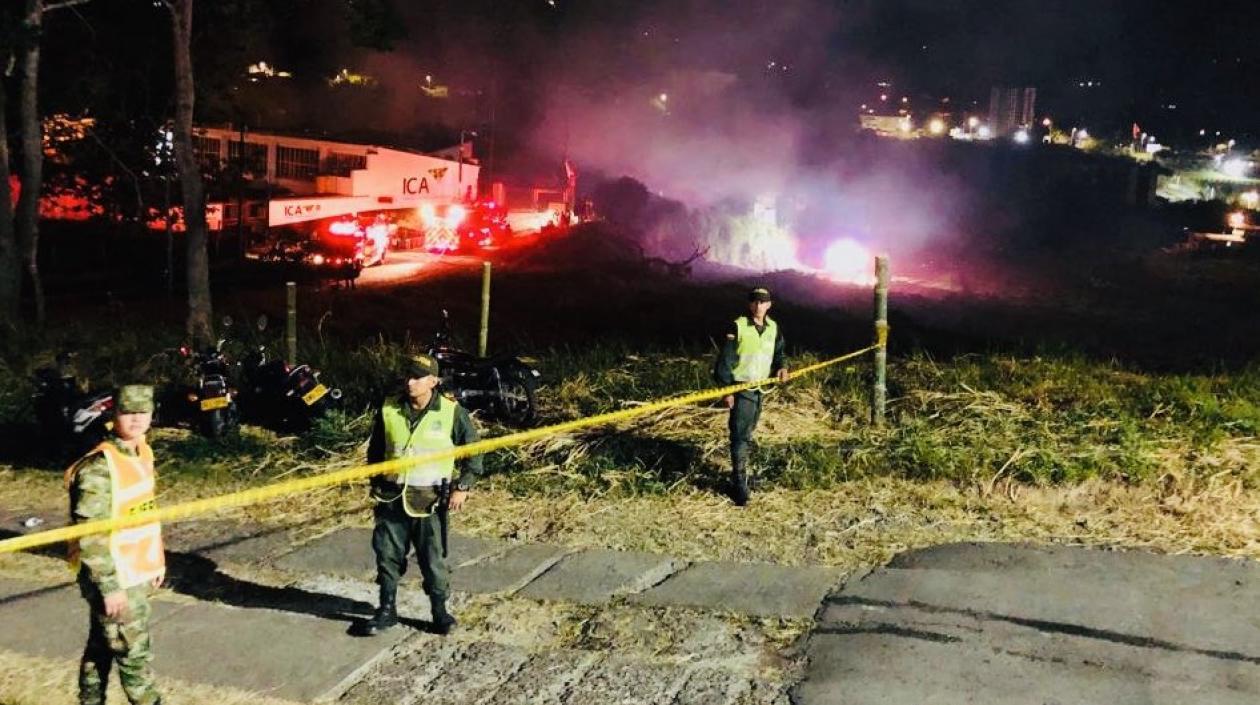 Acordonamiento en la zona, durante el incedio, que dejó 130 personas afectadas.