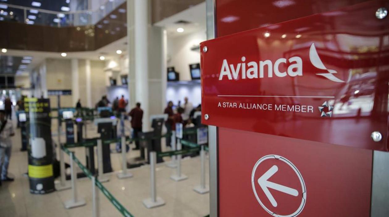 Los ingresos operacionales de Avianca Holdings se ubicaron en el segundo semestre de 2019 en 1.100 millones de dólares, una disminución del 6,9 % con respecto a los primeros tres meses del año. 