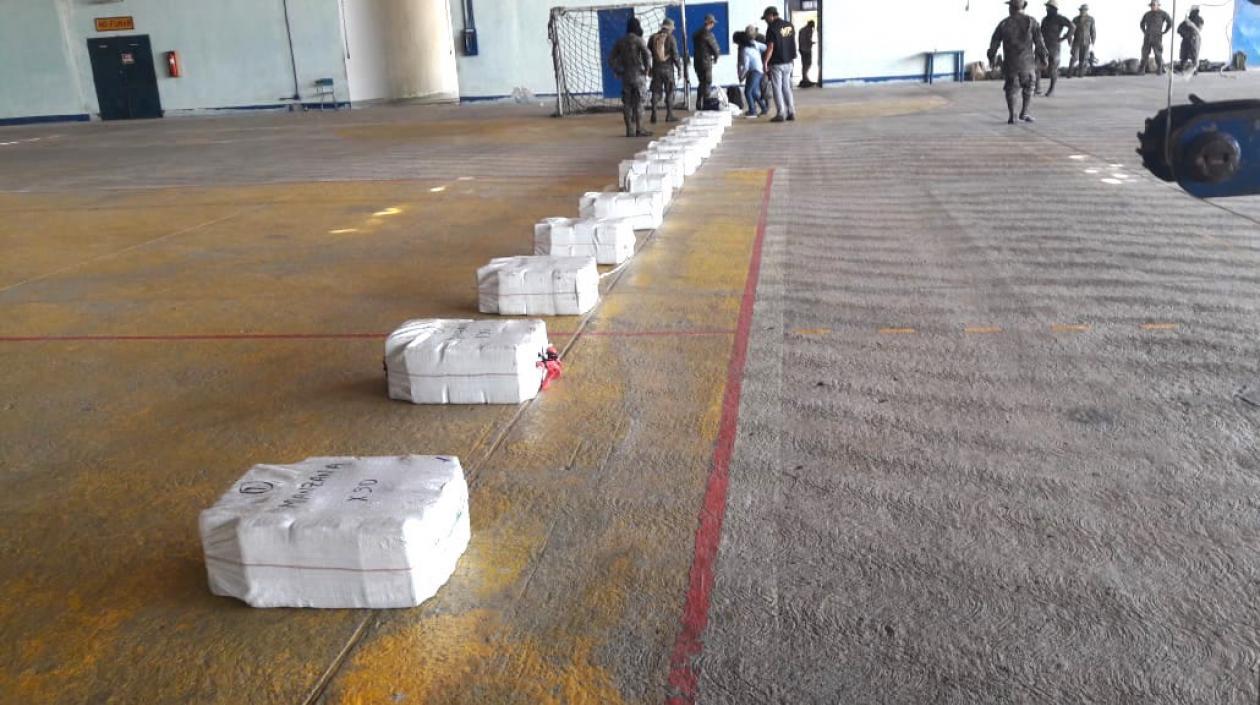 La droga incautada durante el operativo.