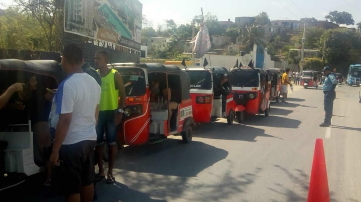 Motocarros inmovilizados.