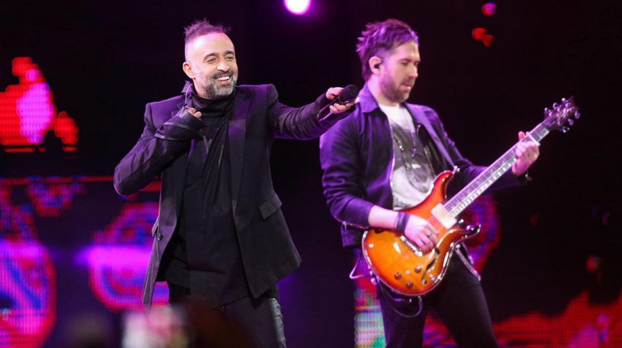 Mario Domm y Pablo Hurtado, los mexicanos que forman el dúo Camila, lanzaron una crítica a la industria musical "que deja al artista en los huesos".