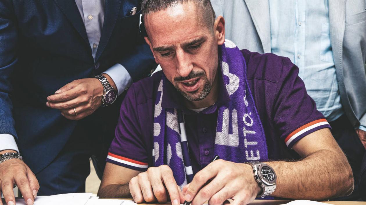 Frank Ribery, jugador francés. firma contrato con la Fiorentina. 