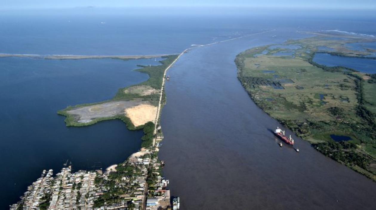 Canal de acceso al Puerto de Barranquilla.