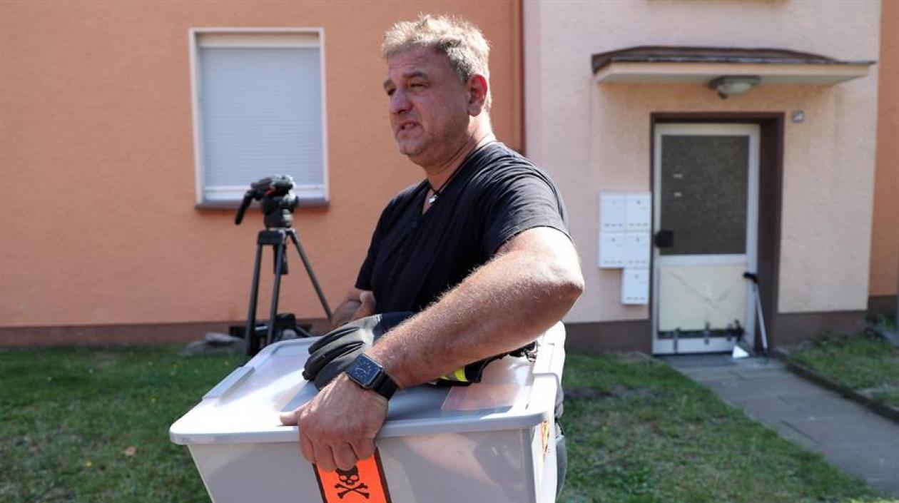 Autoridades trabajan para buscar la cobra, que es altamente venenosa. 