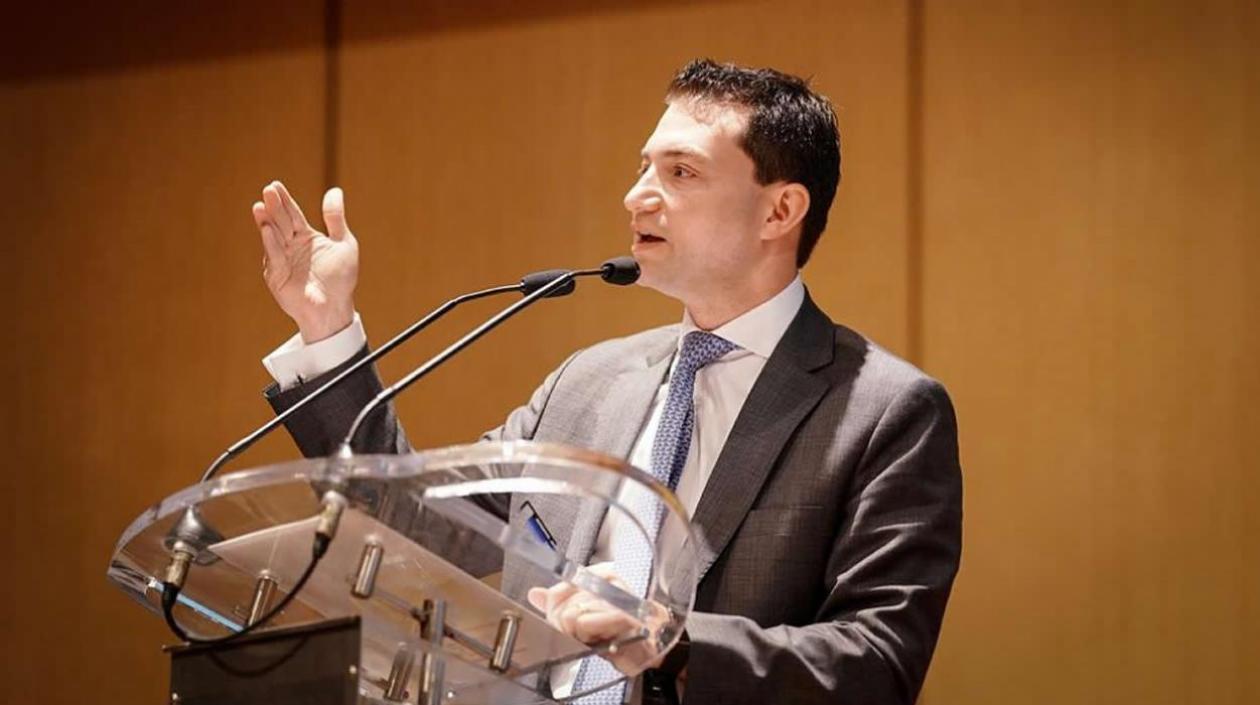 Contralor General de la República, Carlos Felipe Córdoba Larrarte