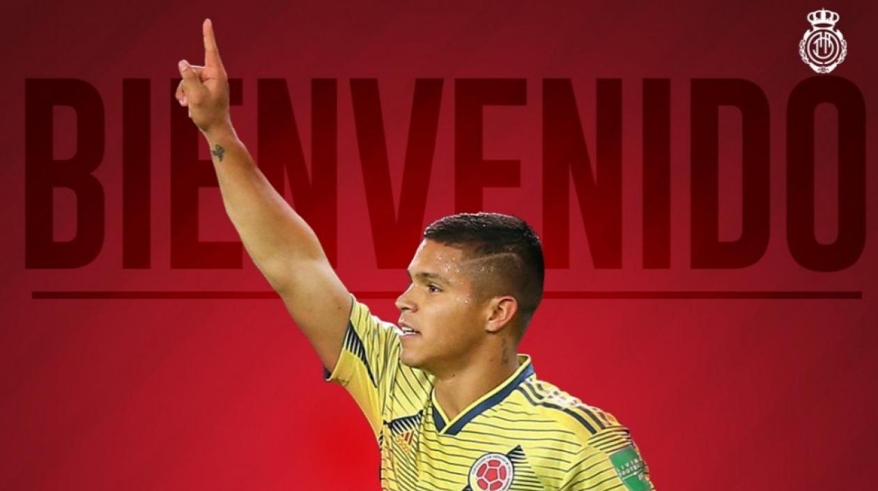  ¡El  @cucho1099  es bermellón!, anunció el  RCD Mallorca.