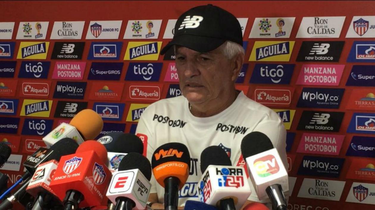 Julio Comesaña, técnico de Junior. 