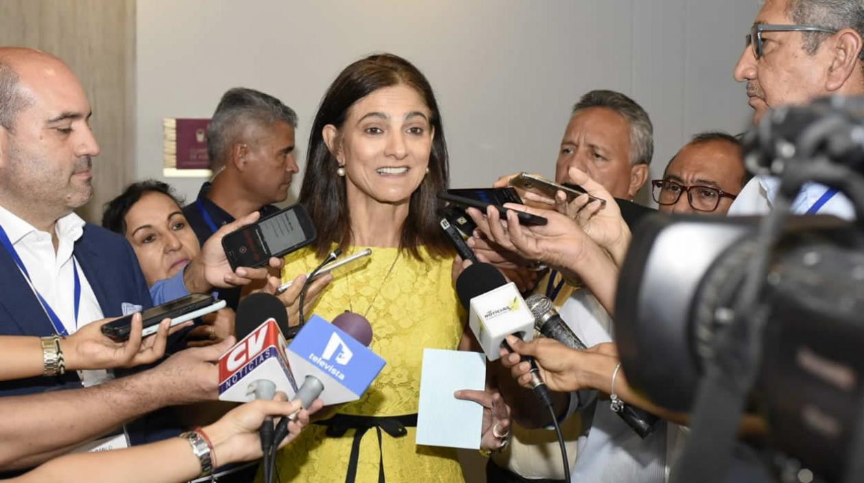 La Ministra de Transporte, Ángela María Orozco