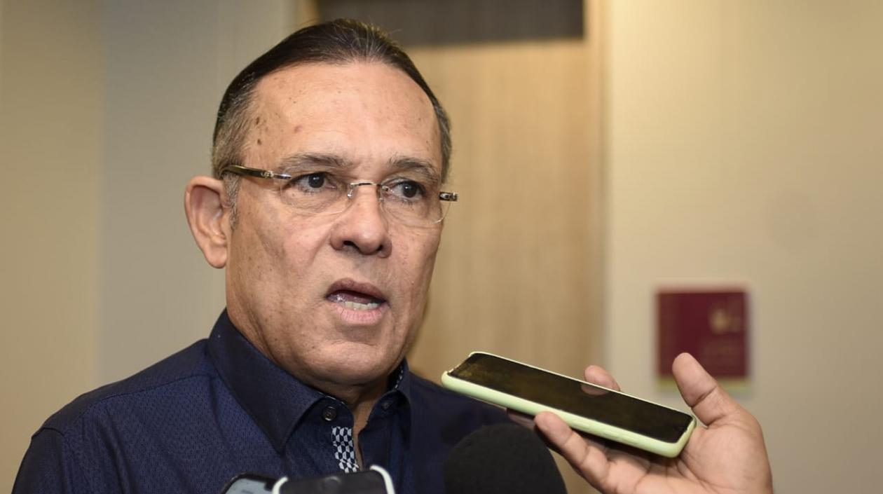 Efraín Cepeda, Senado.