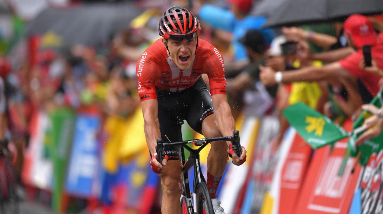 Nikias Arndt se impone en la meta. 