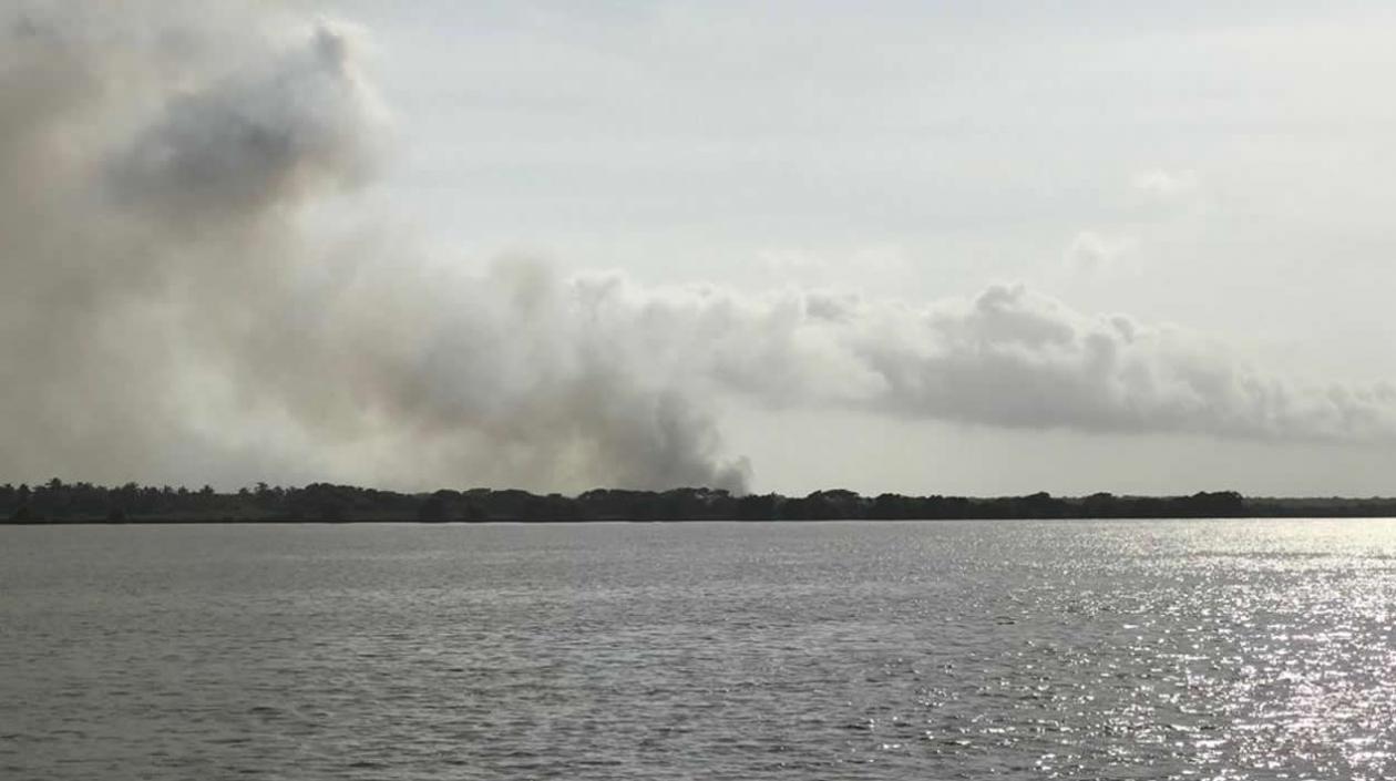 Así amaneció este lunes el Parque Isla Salamanca.