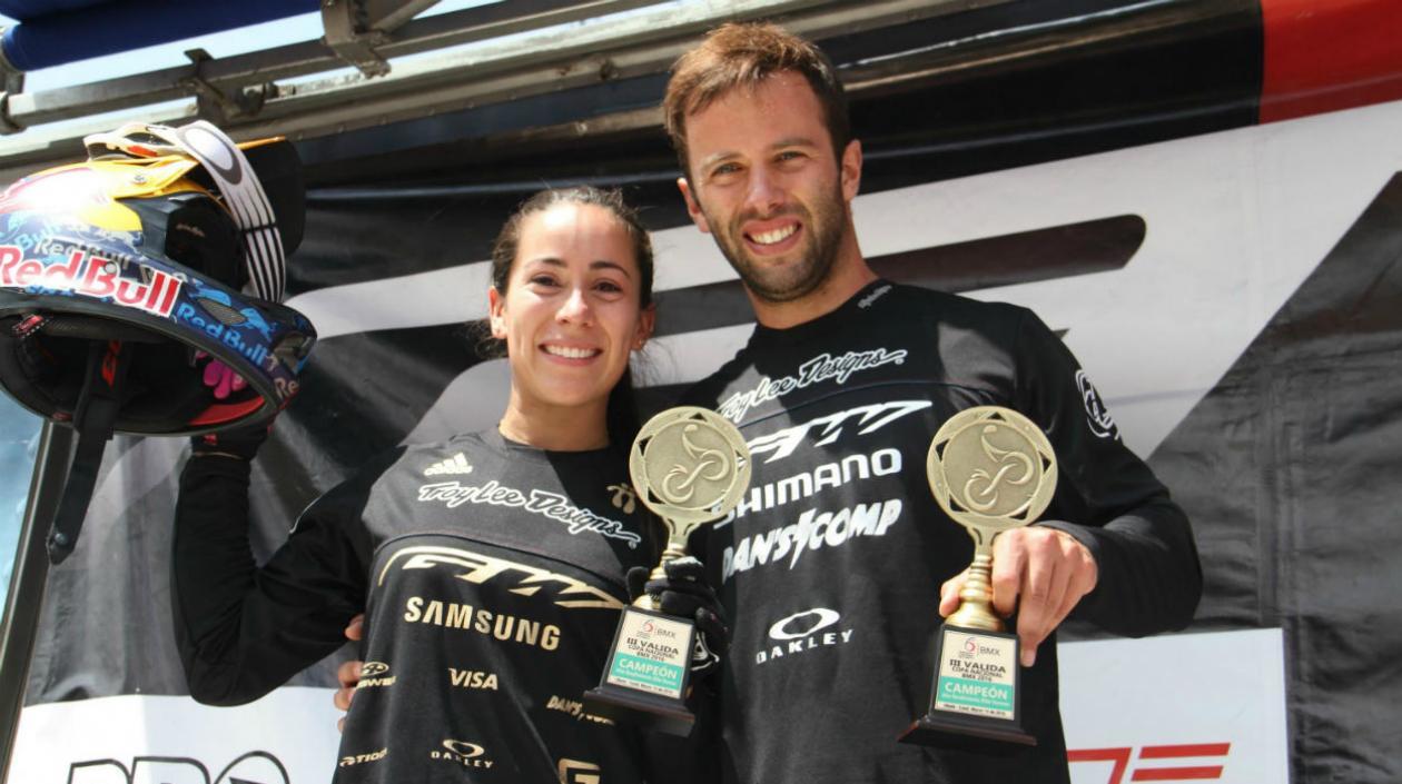 Mariana Pajón y su esposo Vincent Pelluard. 