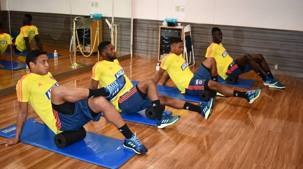 Jugadores de Colombia en el gimnasio. 