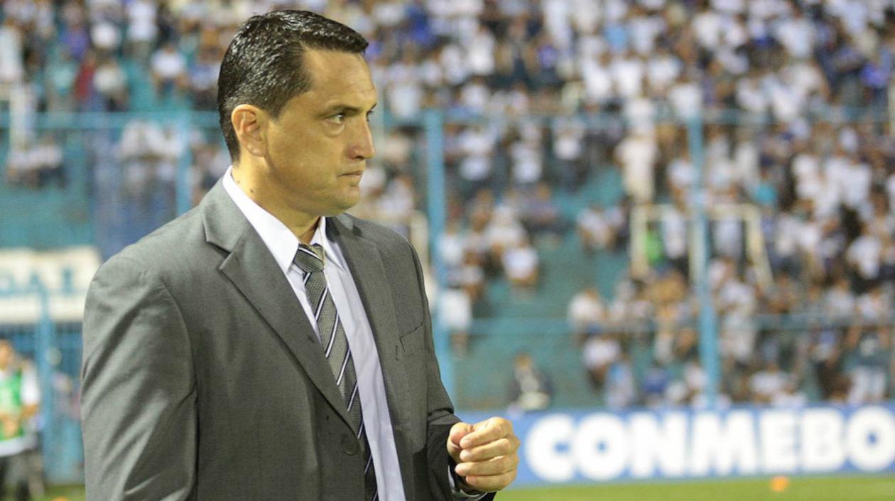 Aldo Bobadilla, técnico paraguayo. 