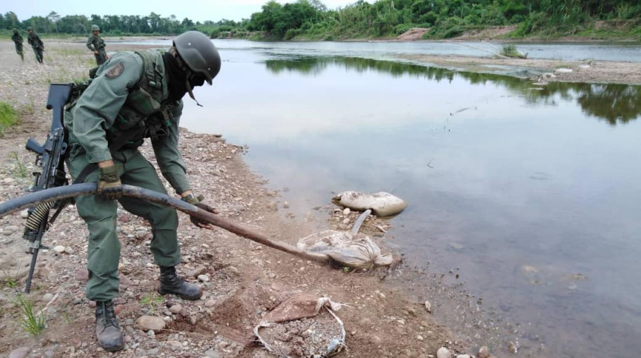 Soldados venezolanos en la frontera con Colombia